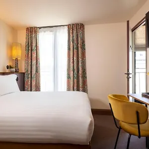 Ernest 3*, Paris France