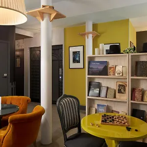 Les Plumes 4* Parigi